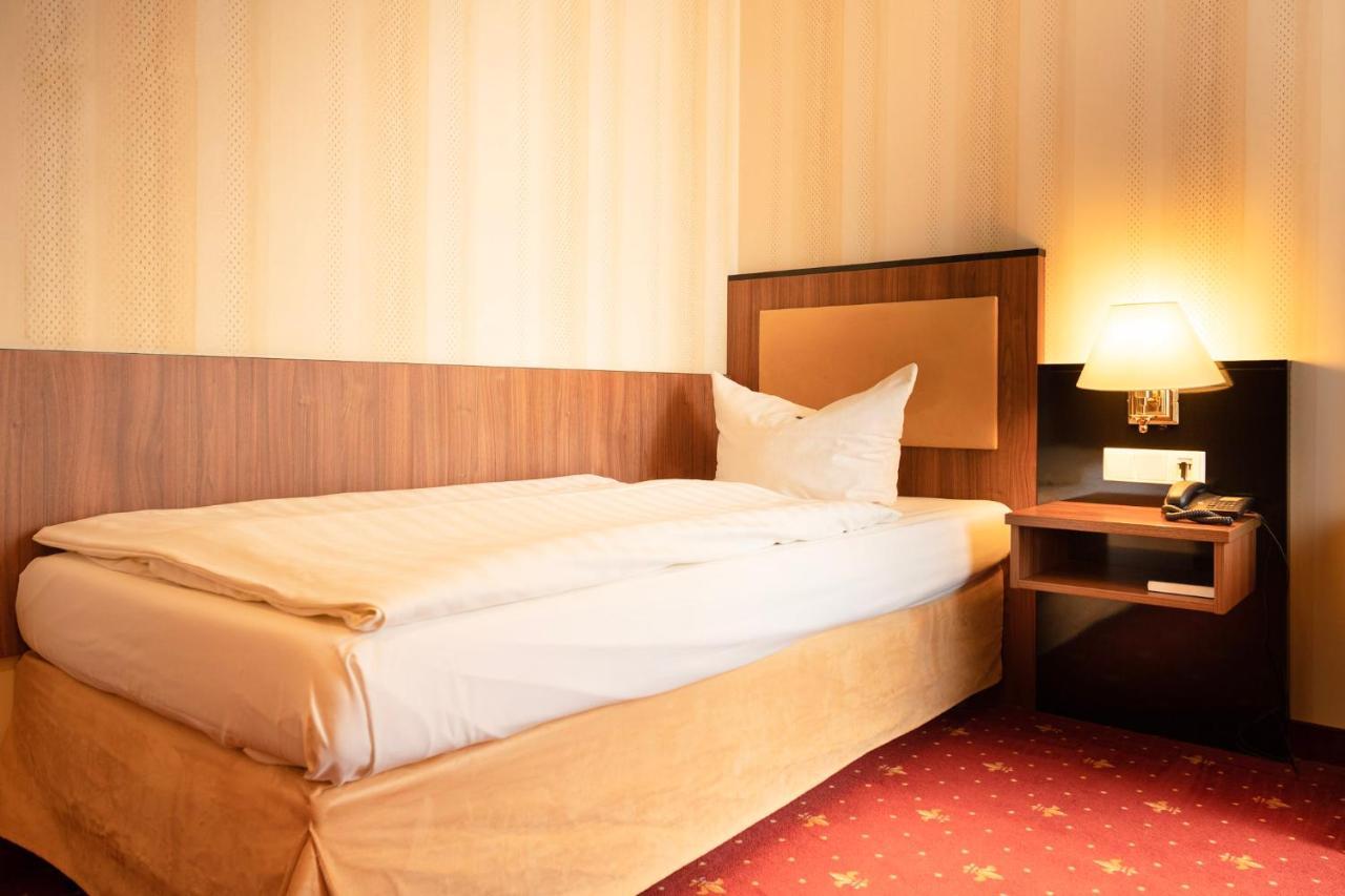 וסטרבורג Alte Landratsvilla Hotel Bender מראה חיצוני תמונה