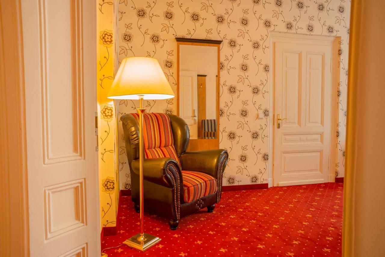 וסטרבורג Alte Landratsvilla Hotel Bender מראה חיצוני תמונה